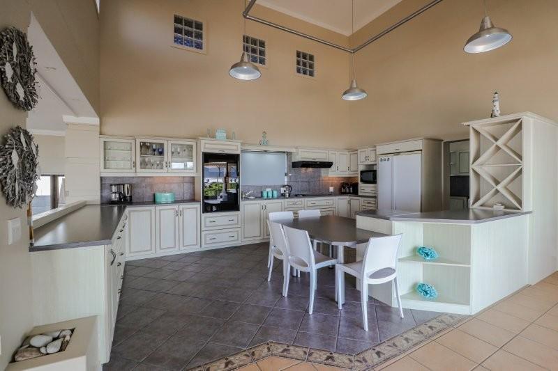 4 Bedroom Property for Sale in Jongensfontein Western Cape